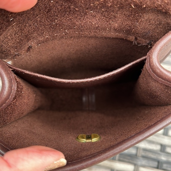 COACH Vintage Small Sidepack - Brown Leather/Brass - Picture 9 of 16